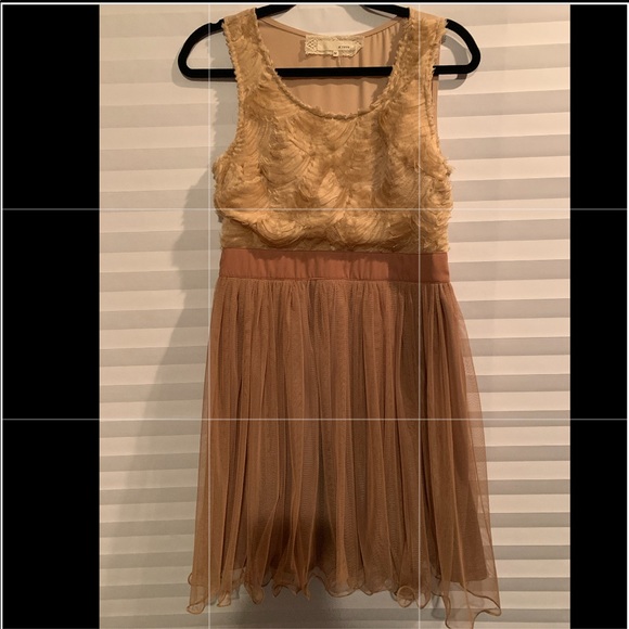 Dress - Picture 3 of 3